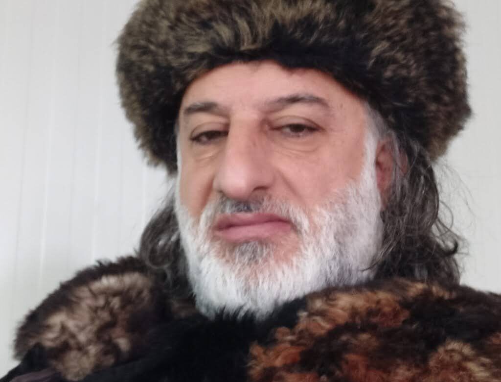 Ünlü oyuncu OSMAN KOYUN Kuruluş Osman kadrosunda.