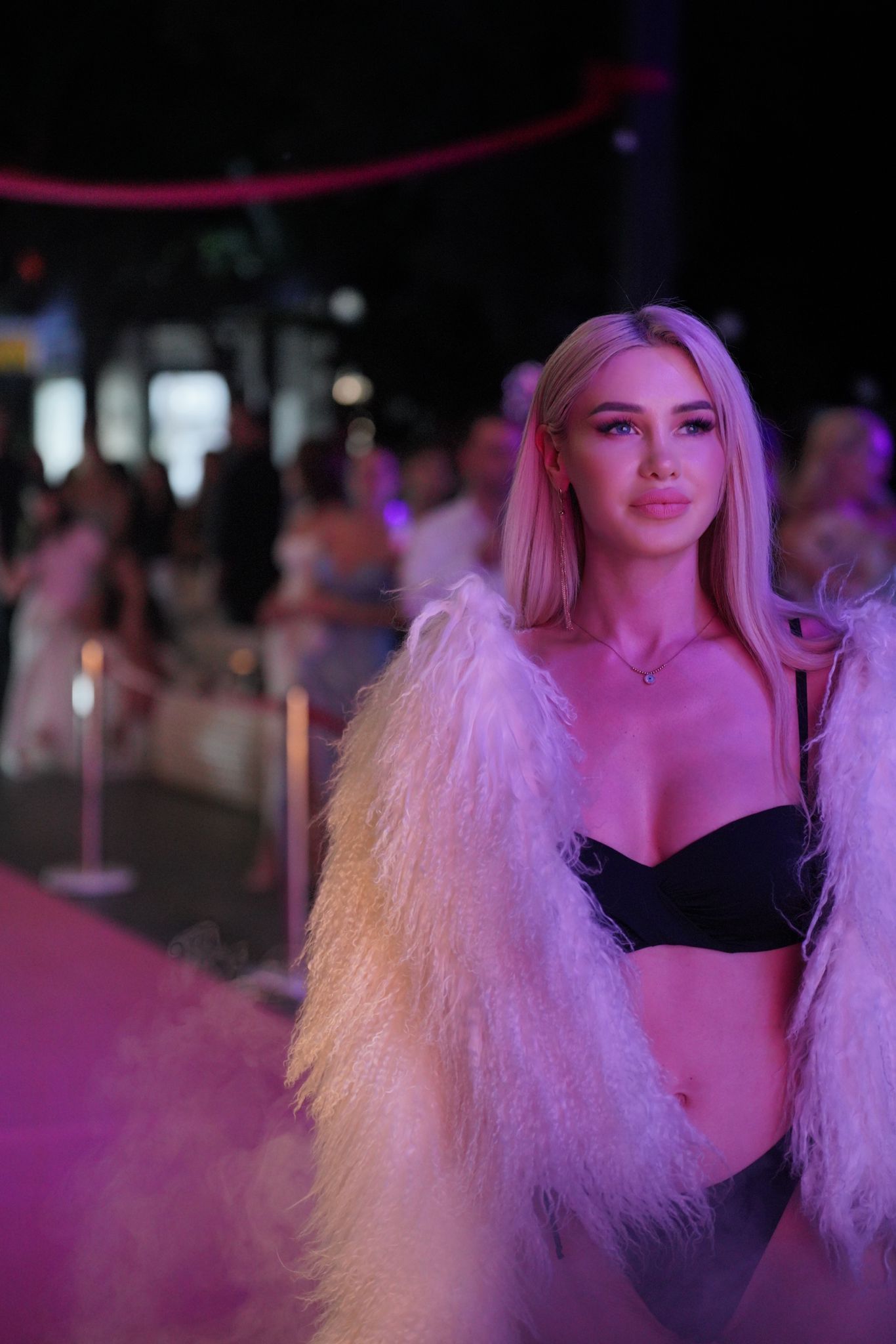 MARIA TITIEVSKA – MISS EURASIA 2025 Barbie Fashion Show’da Parlayan Taçlı Güzellik