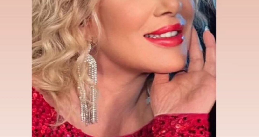 Sahnede büyüdükçe küçülmenin vücut bulmuş hali…