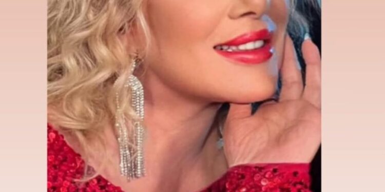 Sahnede büyüdükçe küçülmenin vücut bulmuş hali…