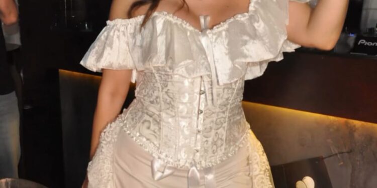 Güzeller güzeli manken Nilay DORSA, yeni yaşını etiler no3 adlı mekanda muhteşem gece ile kutladı. 